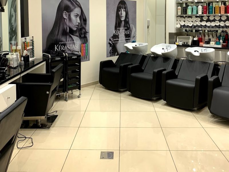 Profitable ladies salon for sale in Bur Dubai