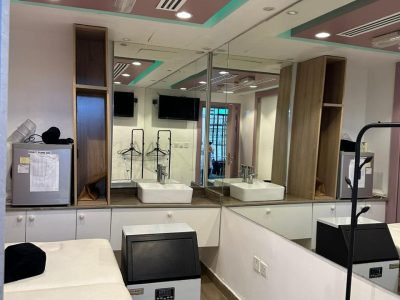 Luxury Ladies and gents salon for sale in Dubai Marina