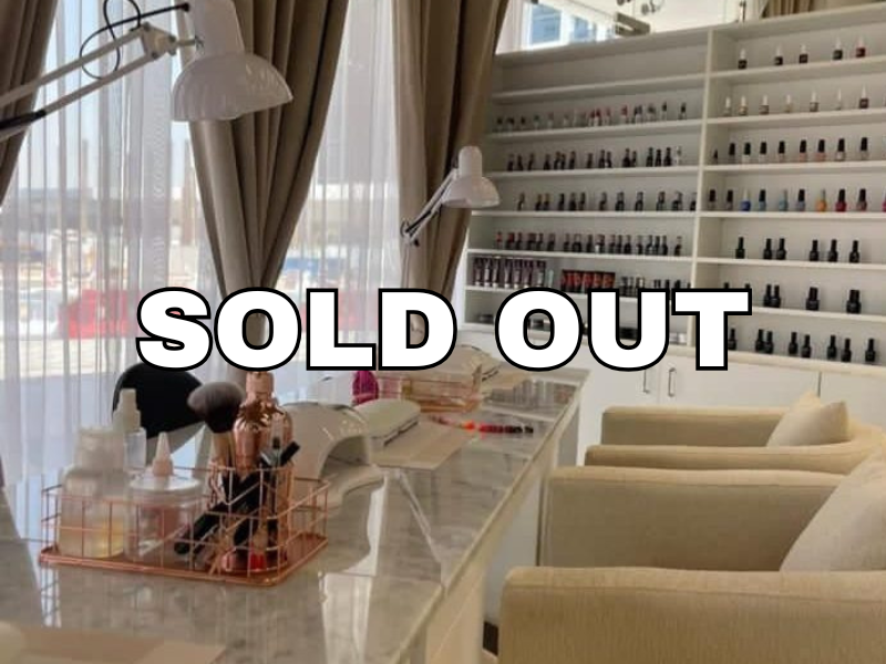 Ladies Salon for Sale – Well-Maintained, 1-Year-Old Setup