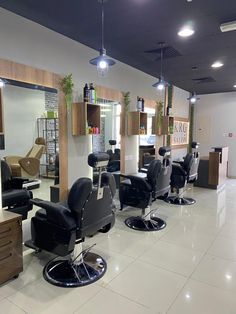 A New Gents Salon Opportunity For Sale In Business Bay