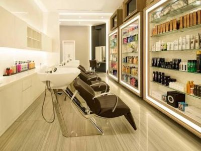 Ladies beauty salon for sale in Arjan
